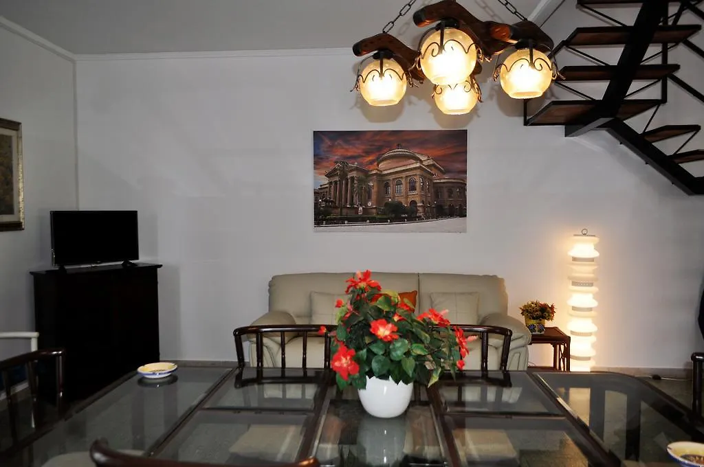 Villa Gabriella 卡里尼 度假居