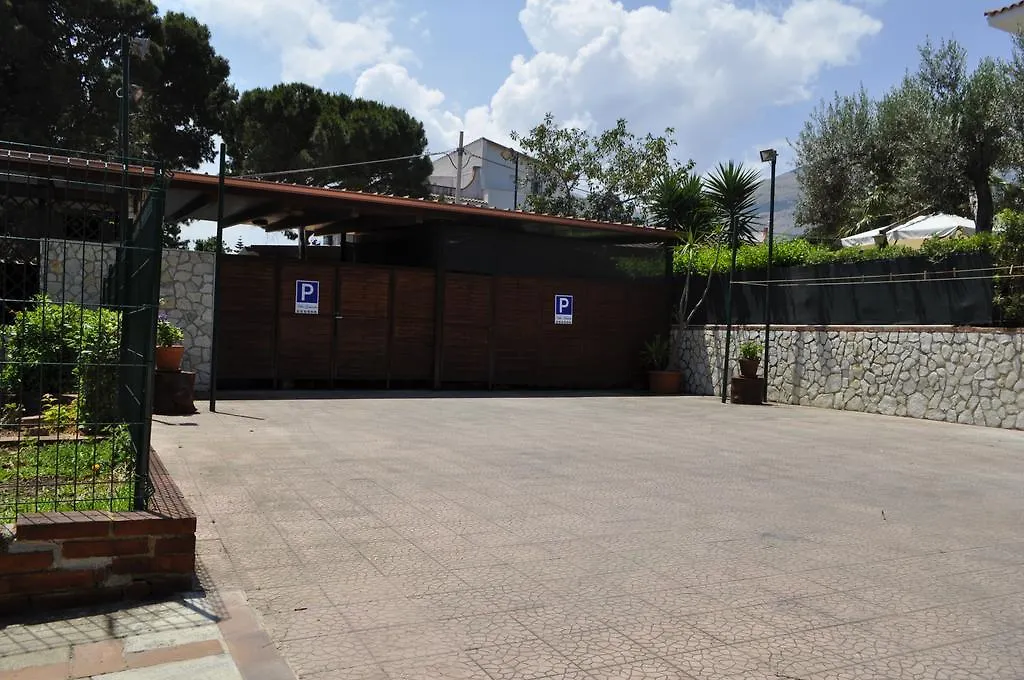 Villa Gabriella 卡里尼 0*,  意大利